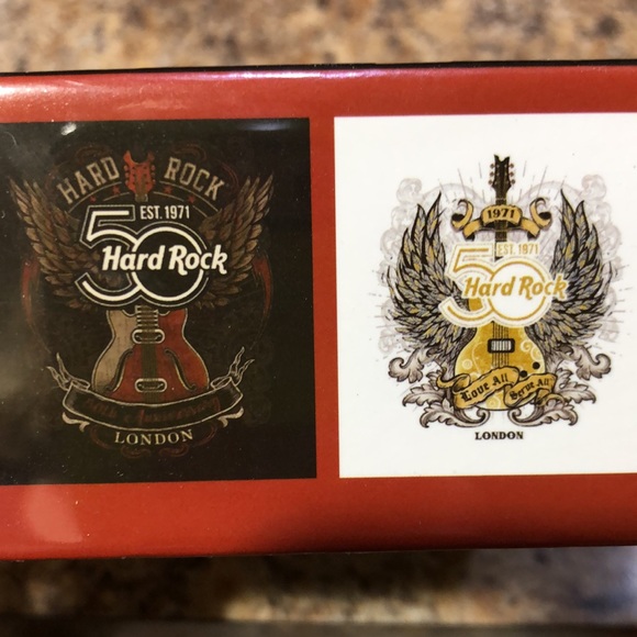 Hard Rock Cafe Puzzle - Picture 5 of 6